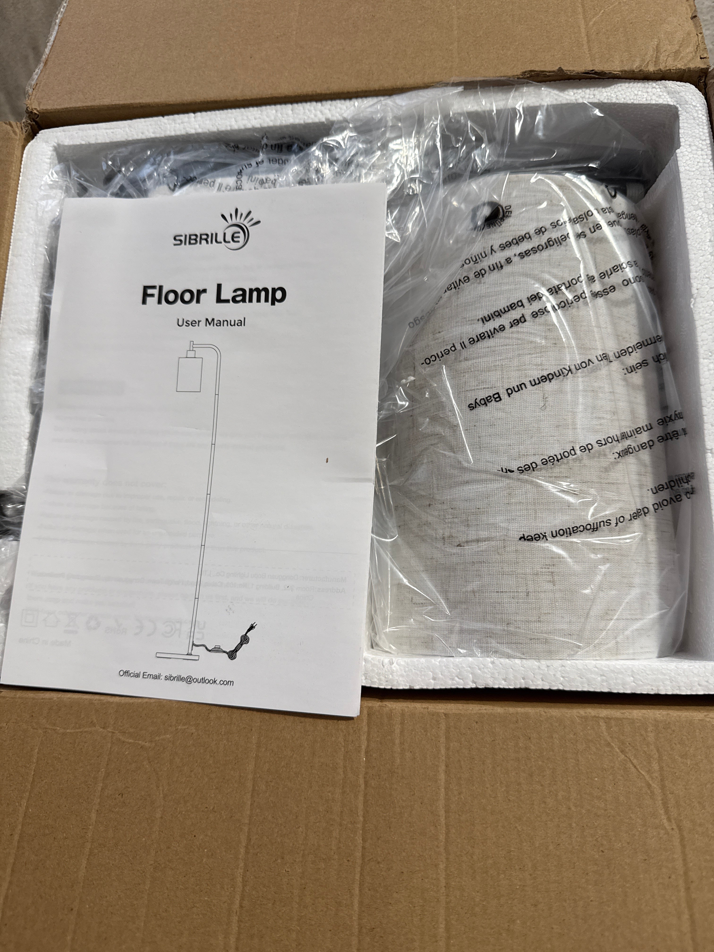Lampa podłogowa