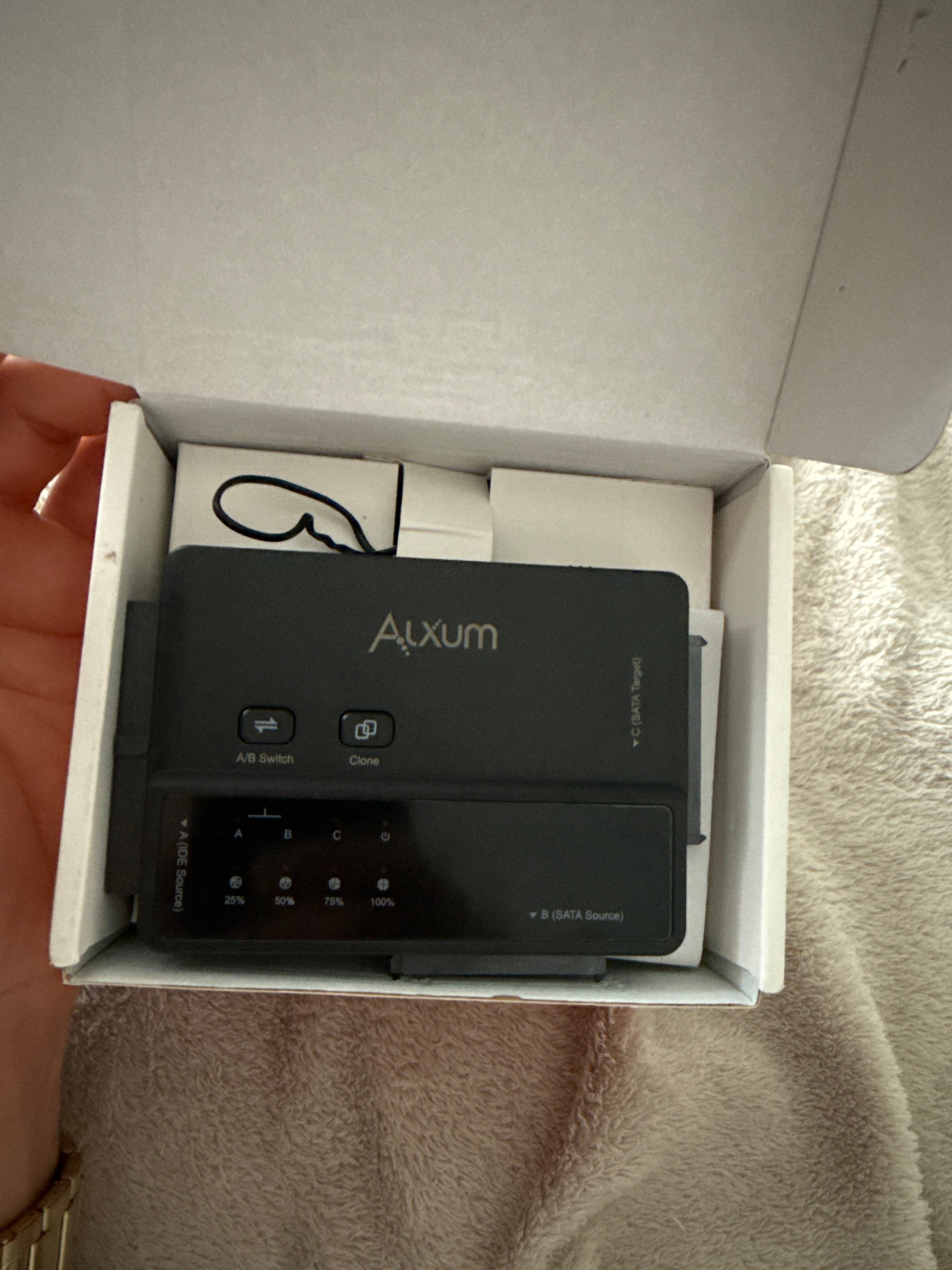 Adapter do połączenia dysków