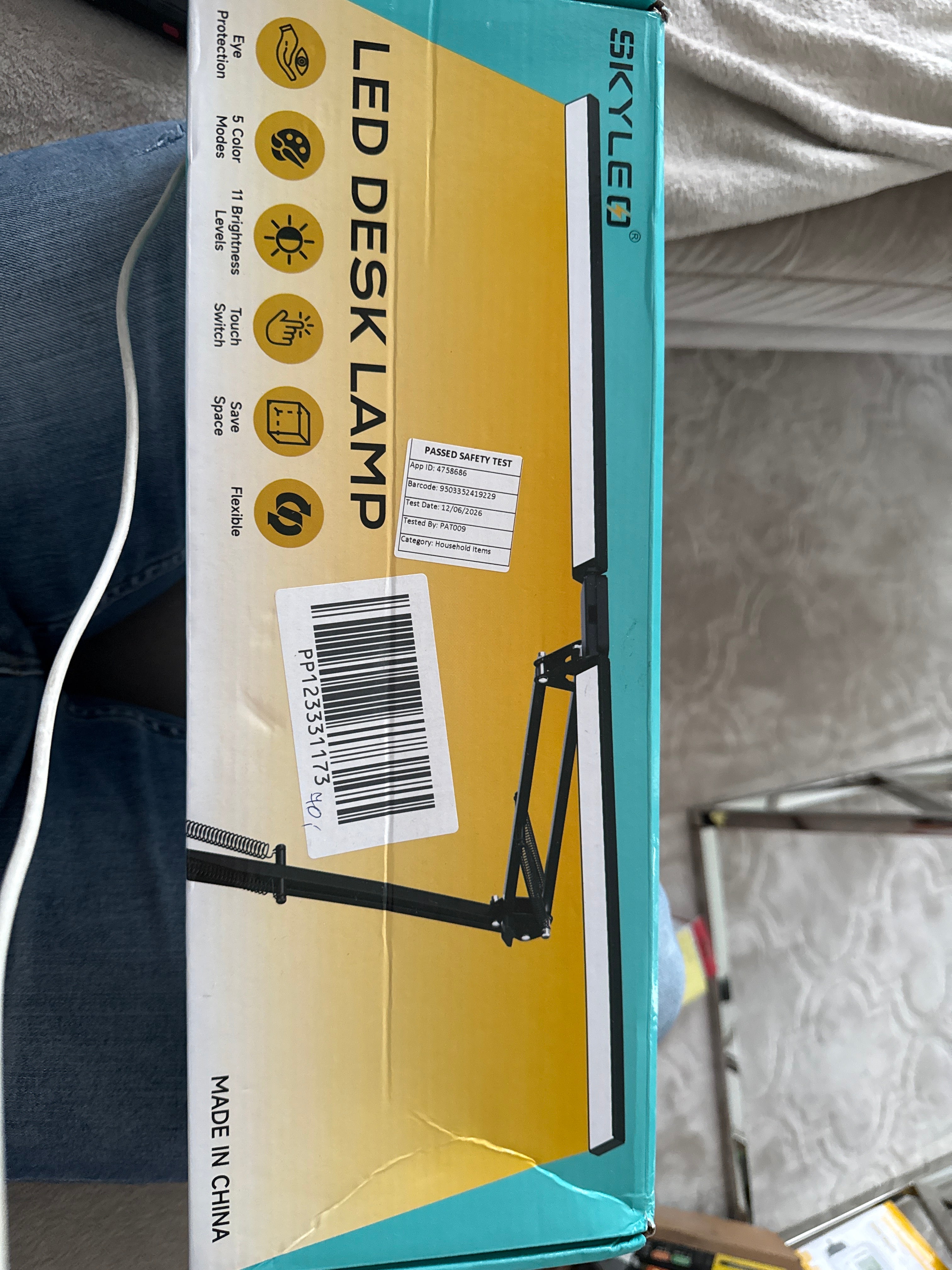 Led desk lamp